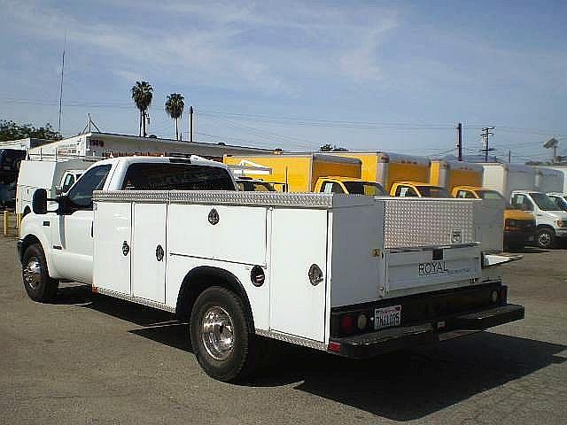 2004 FORD F350 La Puente California Photo #0131561A