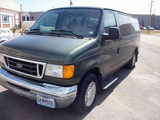 2004 FORD E150 SAINT LOUIS Missouri Photo #0131587A