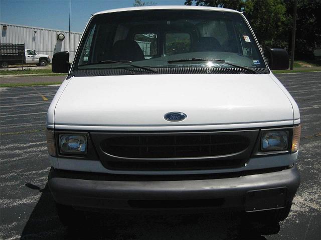 2000 FORD E250 Springfield Missouri Photo #0131822A