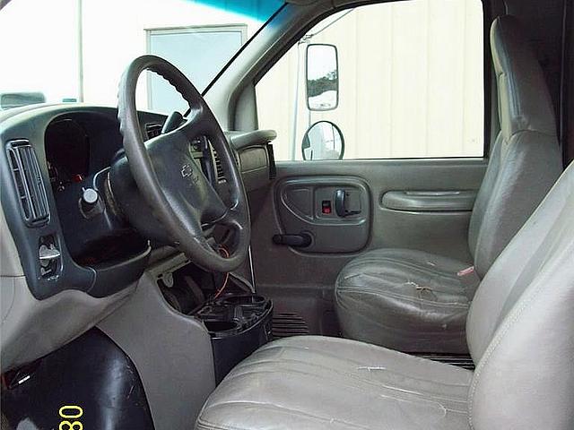 2000 CHEVROLET G3500 Winslow Maine Photo #0132073A