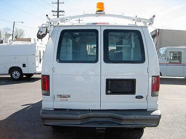 2003 FORD E250 Springfield Missouri Photo #0132269A