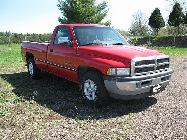 1997 DODGE RAM 1500SLT Wakarusa Indiana Photo #0132481A