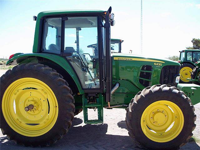 2010 John Deere 2010 JOHN DEERE 6430 PREMIUM Albion Iowa 50005 Photo #0132640A