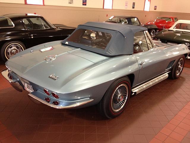 1967 Chevrolet Corvette Low Photo #0133735A