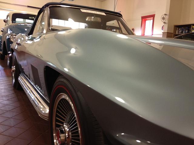 1967 Chevrolet Corvette Low Photo #0133735A