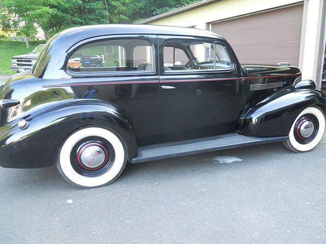 1939 Chevrolet Master Deluxe Photo #0134574A