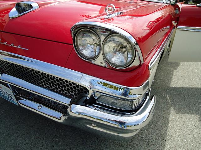 1958 Ford Fairlane Photo #0134734A