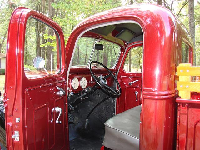 1939 Ford Photo #0135229A