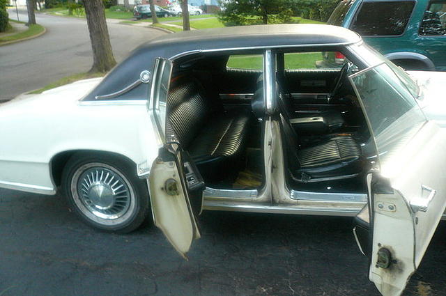 1968 Ford Thunderbird Photo #0136349A