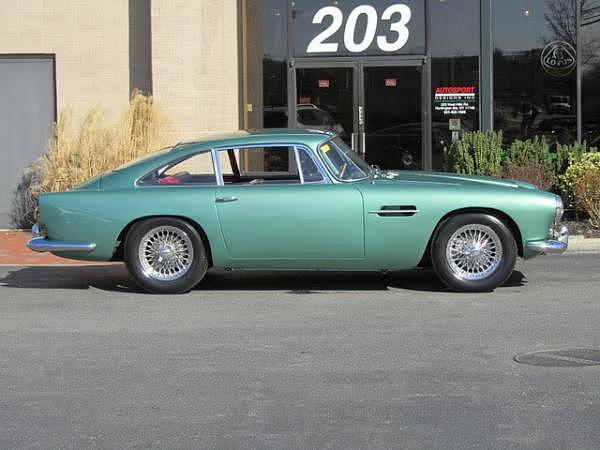 1961 Aston Martin DB4 Huntington Station NY 11746 Photo #0136359A