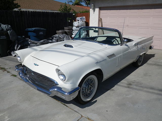 1957 Ford Thunderbird Photo #0136432A