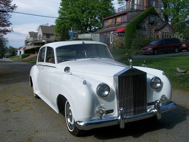 1957 Rolls-Royce Silver Cloud I Photo #0136937A