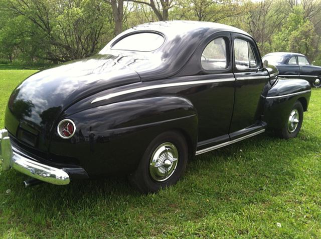 1946 Ford Deluxe class="green" Photo #0137295A