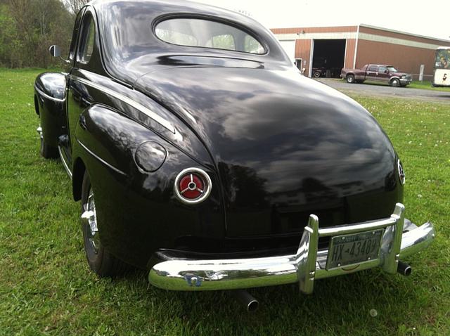 1946 Ford Deluxe class="green" Photo #0137295A