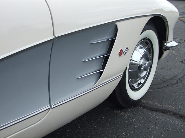 1960 Chevrolet Corvette Photo #0137416A