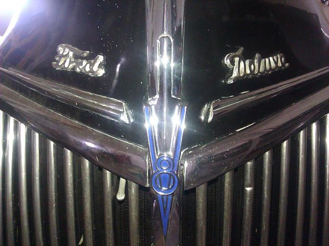 1939 Ford Deluxe Photo #0137904A