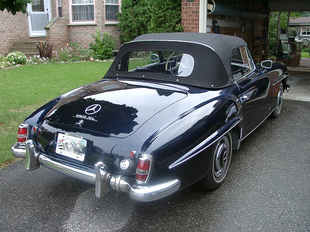 1961 Mercedes-Benz 190SL Photo #0140099A