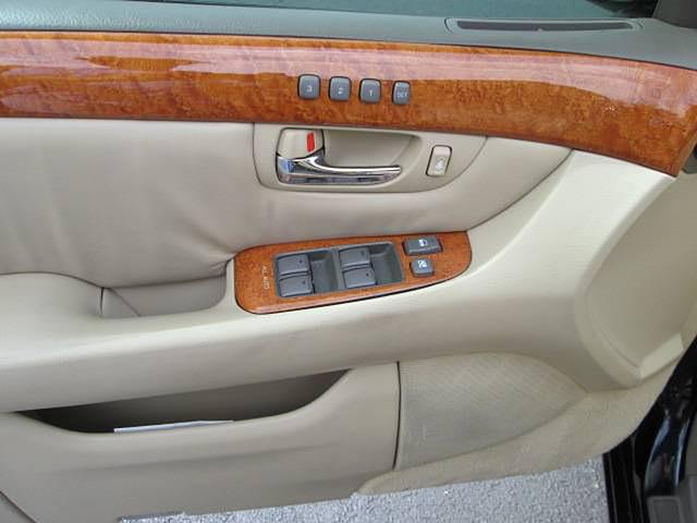 2004 Lexus LS430 Houston TX 77019 Photo #0142164A