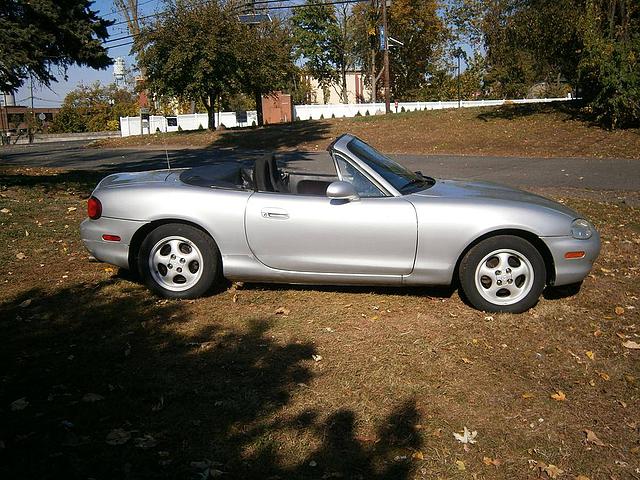 1999 Mazda Miata Fair Lawn NJ 07410 Photo #0144585A