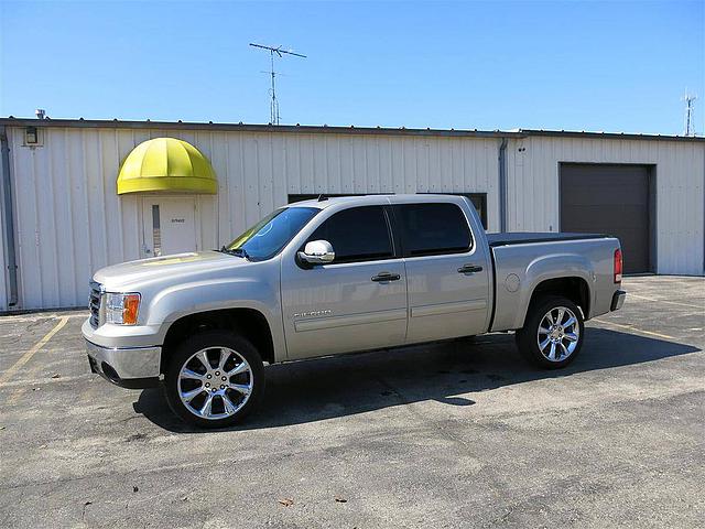 2008 GMC Sierra Manitowoc WI 54220 Photo #0146250A