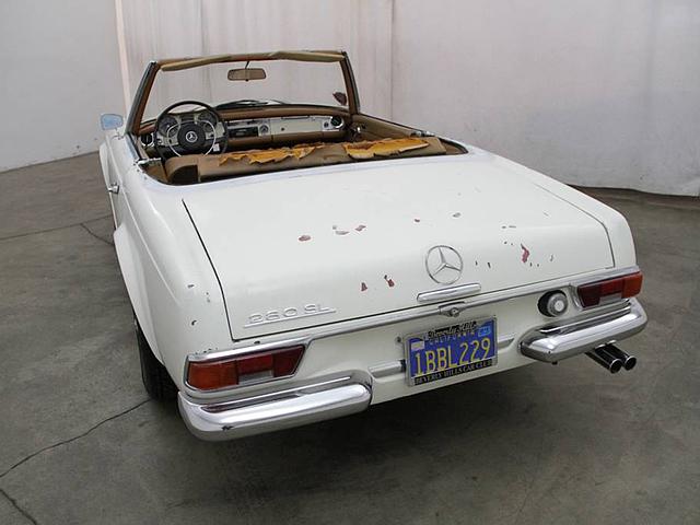 1968 Mercedes-Benz 280SL Beverly Hills CA 90210 Photo #0146965A