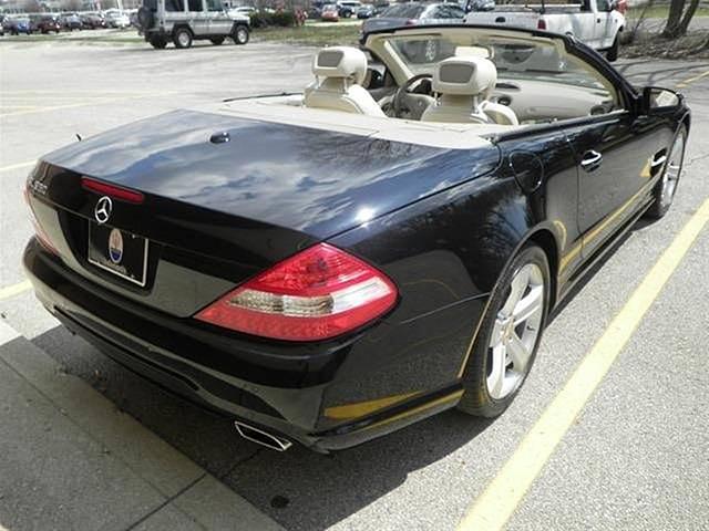 2009 Mercedes-Benz SL550 Indianapolis IN 46240 Photo #0147037A