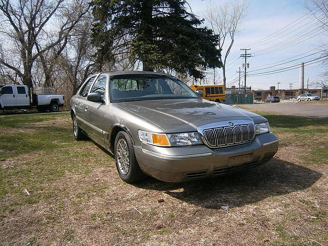 2000 Mercury Grand Marquis Fair Lawn NJ 07410 Photo #0147166A